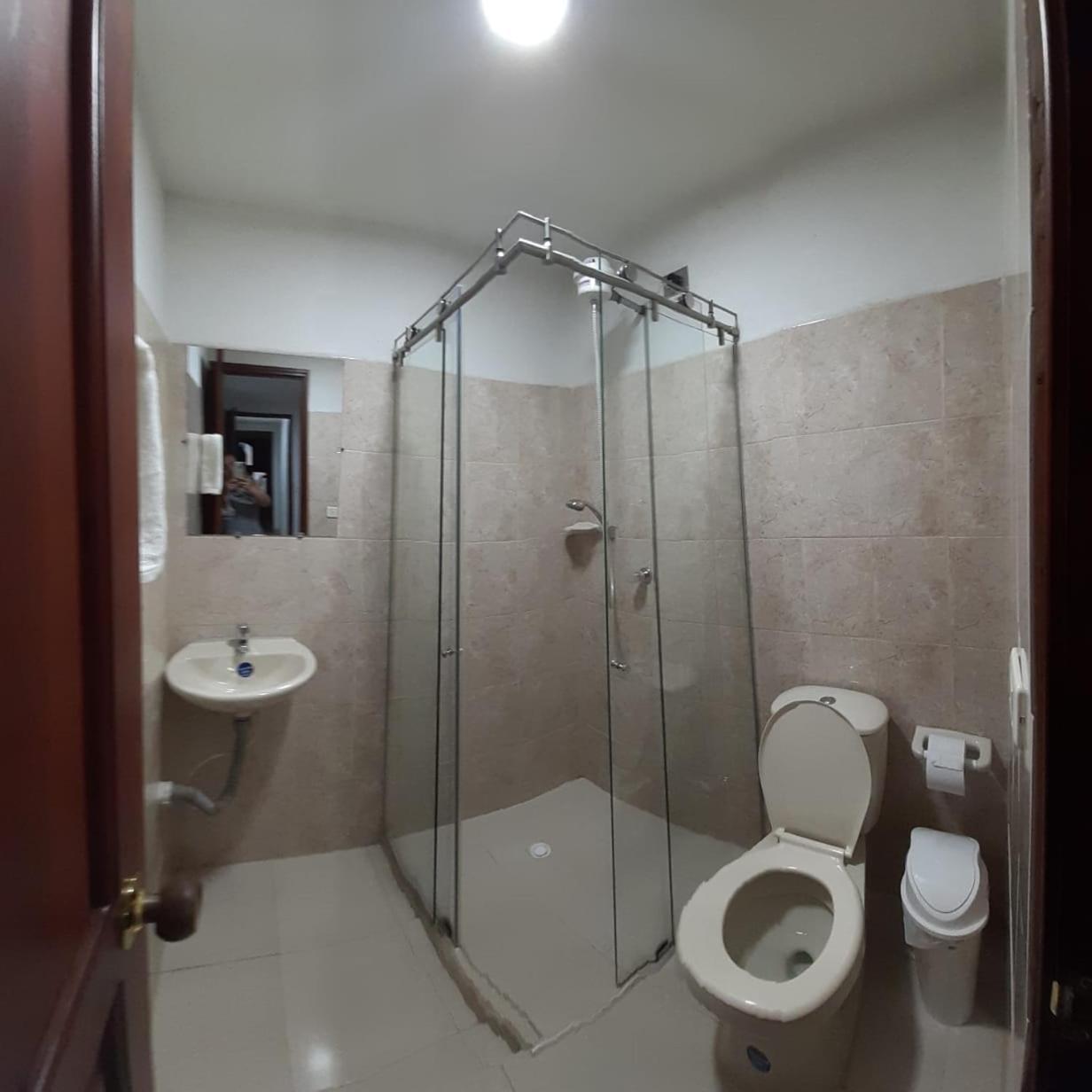 Hotel Jardin De Rosas Rom bilde